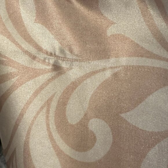 Six Flags Theme Park Womens Girls Satin BATGIRL Batman Cape Pink Sparkle Cosplay - Picture 4 of 4